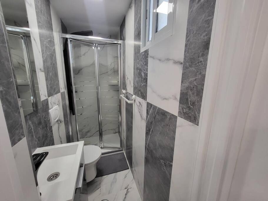 Las Canteras New 2 Bedrooms Flat At The Beach Parking Optional Las Palmas de Gran Canaria Esterno foto
