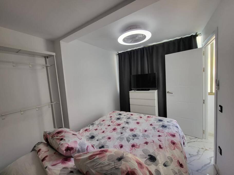 Las Canteras New 2 Bedrooms Flat At The Beach Parking Optional Las Palmas de Gran Canaria Esterno foto