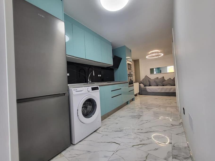 Las Canteras New 2 Bedrooms Flat At The Beach Parking Optional Las Palmas de Gran Canaria Esterno foto