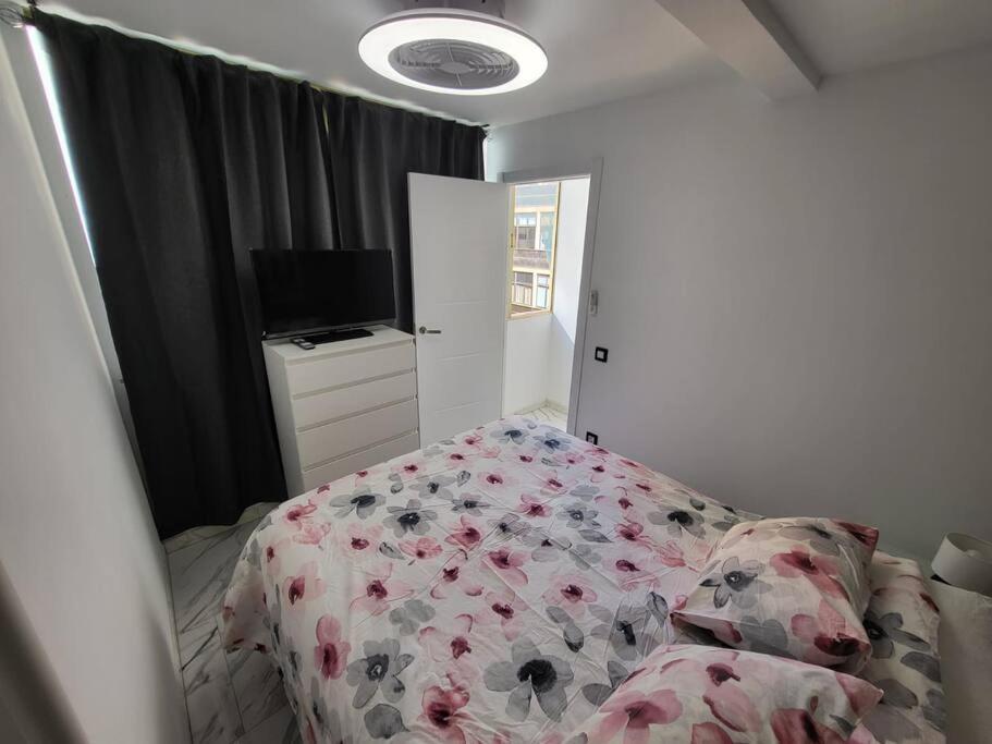 Las Canteras New 2 Bedrooms Flat At The Beach Parking Optional Las Palmas de Gran Canaria Esterno foto